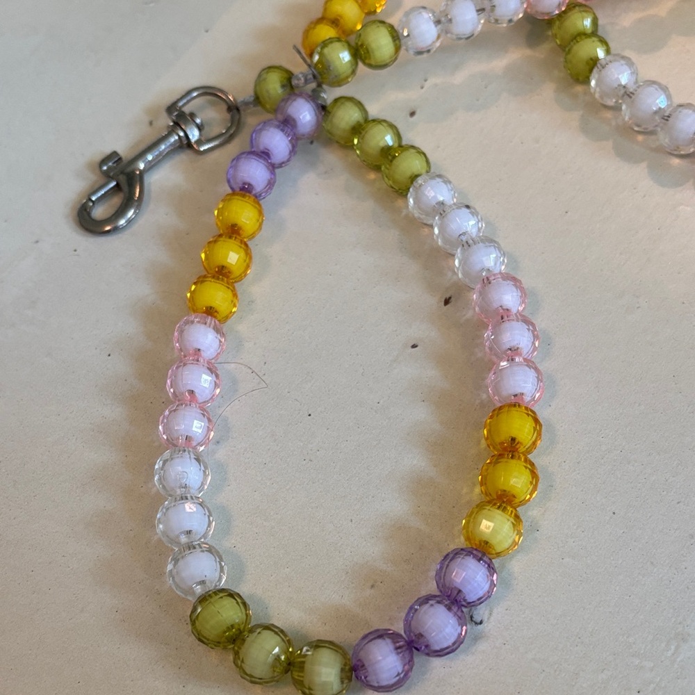 DOGGIE LEASH Pastel Multi-Color Beaded Necklace with Lobster Clasp